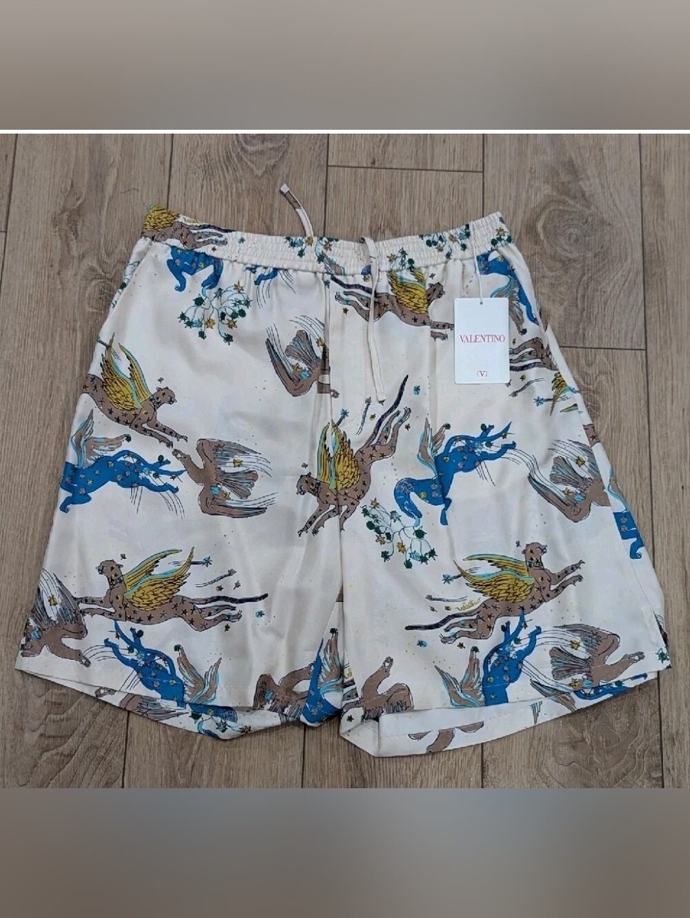 $1250 Mens Valentino Printed Silk Bermuda Shorts Utopia Beige/Blue 52 US 36